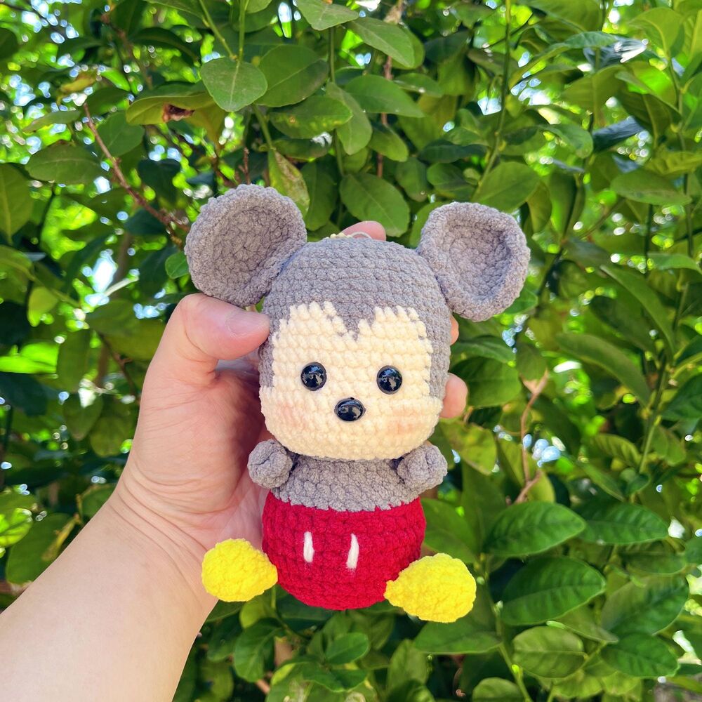 Handmade Classic Mouse Crochet Keychain | Cute Plush Amigurumi Bag Charm